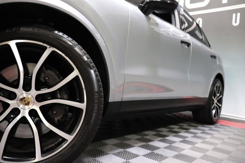 Used 2021 Porsche Cayenne image 68