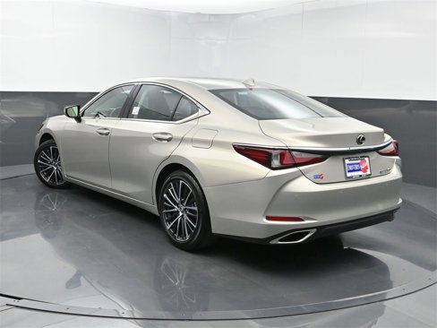 Used 2024 Lexus ES 350 w/ Premium Package image 25