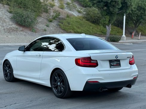 Used 2017 BMW M240i Coupe image 9