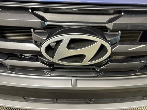 Certified 2025 Hyundai Tucson SE image 9