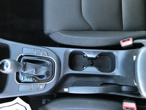 Used 2018 Hyundai Elantra GT image 34