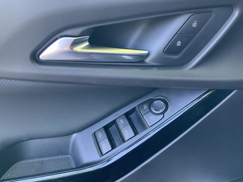 New 2026 Chevrolet Equinox LT w/ Convenience Package II image 20