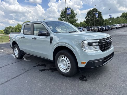 Used 2024 Ford Maverick XL image 13
