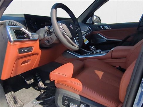 New 2026 BMW ALPINA XB7 image 10