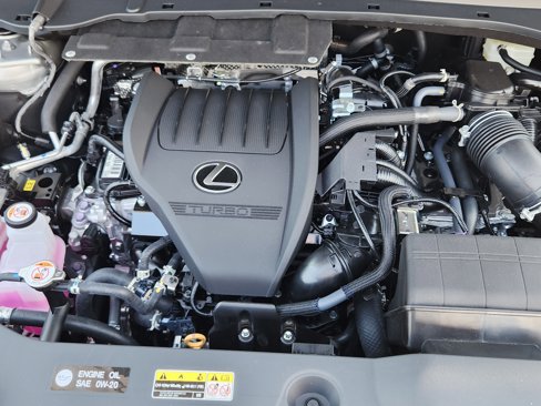 New 2025 Lexus TX 500h AWD image 9