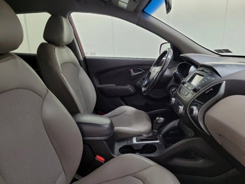 Used 2015 Hyundai Tucson SE image 21