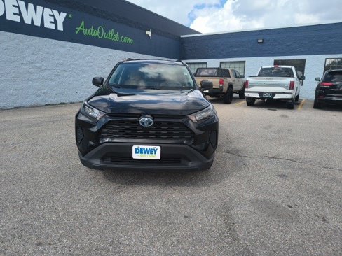 Used 2022 Toyota RAV4 LE image 8