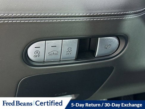 Used 2025 Genesis G90 3.5T image 12