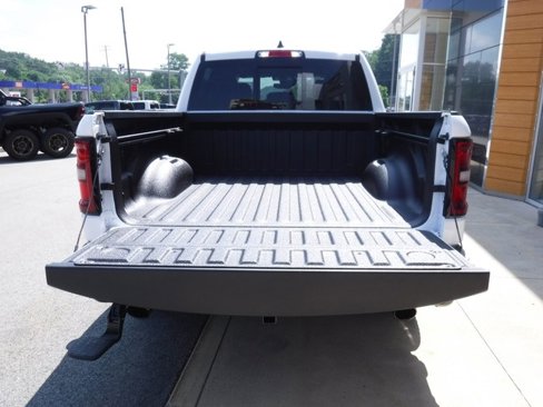 New 2026 RAM 1500 4x4 Crew Cab image 14