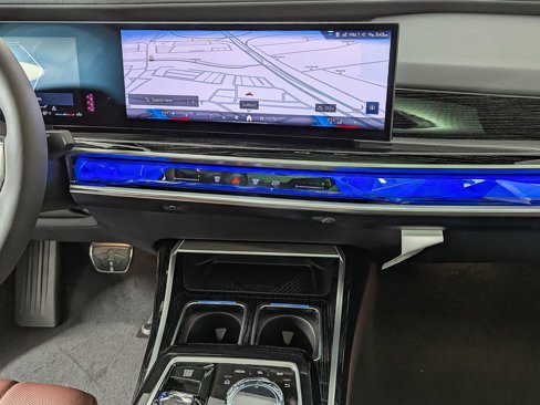 New 2026 BMW 740i xDrive image 28