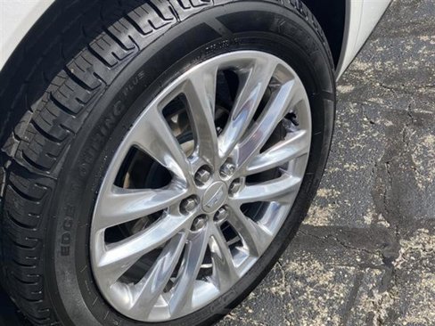 Used 2020 Cadillac XT6 Premium Luxury image 9