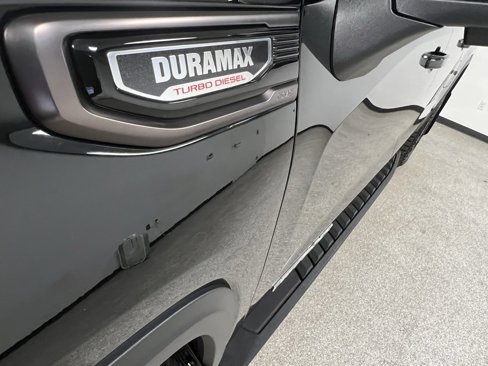 Used 2024 GMC Sierra 1500 AT4X image 16