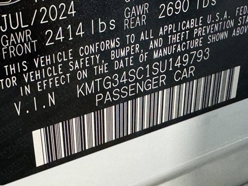 Used 2025 Genesis G70 2.5T image 56