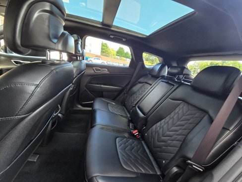 Used 2023 Kia Sportage X-Line w/ X-Line Premium Package image 18