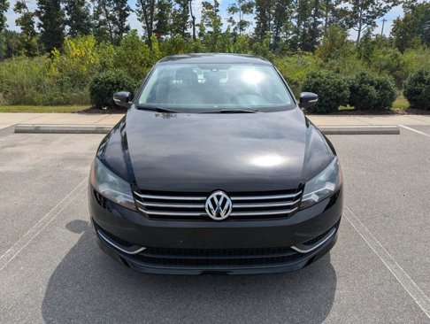 Used 2013 Volkswagen Passat Wolfsburg Edition image 2