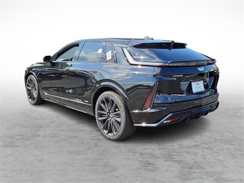 New 2026 Cadillac Lyriq V image 6