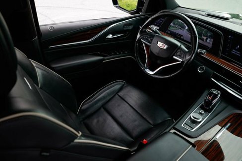 Used 2021 Cadillac Escalade ESV Premium Luxury image 22