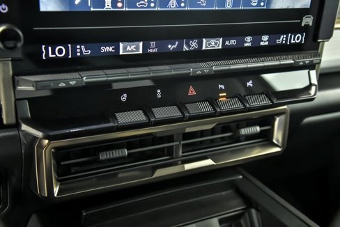 New 2025 GMC Hummer EV 2X w/ LPO, Sport Package image 20