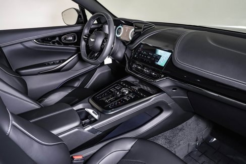 New 2025 Aston Martin DBX 707 image 15