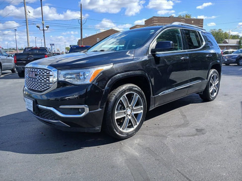 Used 2019 GMC Acadia Denali image 1