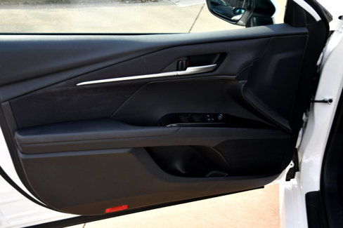 Used 2025 Toyota Camry LE image 7