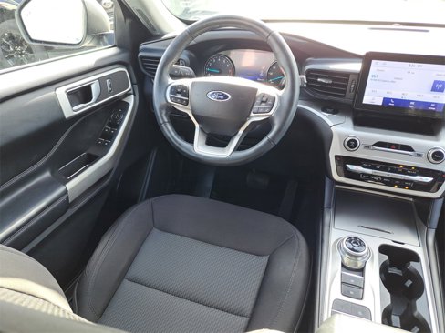 Certified 2022 Ford Explorer XLT image 10