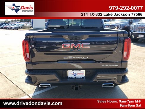 New 2026 GMC Sierra 1500 Denali w/ Denali Reserve Package image 4