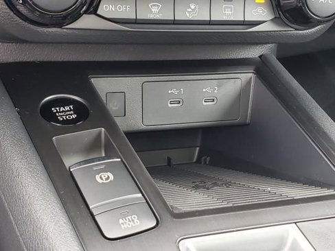 New 2026 Nissan Kicks SV w/ SV Premium Package image 28