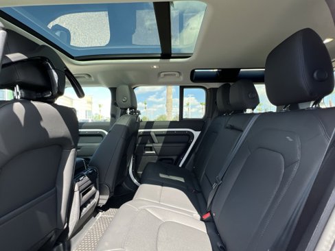 New 2025 Land Rover Defender 110 S image 16