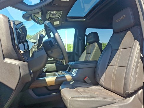 Used 2024 Chevrolet Silverado 3500 High Country w/ High Country Premium Package image 12