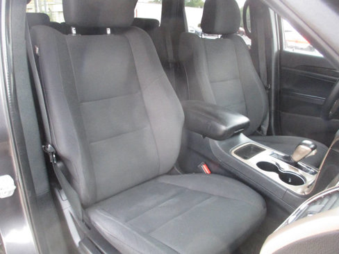 Used 2016 Jeep Grand Cherokee Laredo w/ Quick Order Package 23E image 35