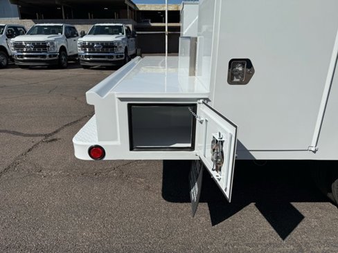 New 2026 Ford F550 4x4 SuperCab Super Duty image 18