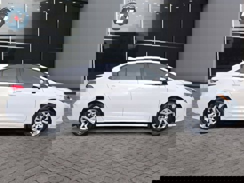 Used 2024 Toyota Corolla LE image 6