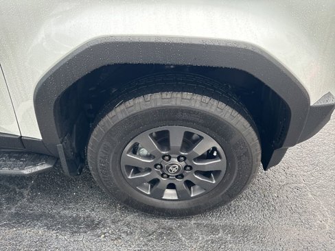 Certified 2025 Toyota Land Cruiser image 2