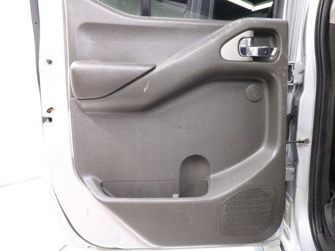 Used 2018 Nissan Frontier PRO-4X image 22