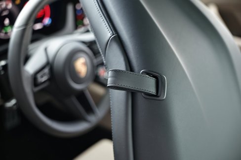 Certified 2025 Porsche 911 Carrera 4 GTS image 19