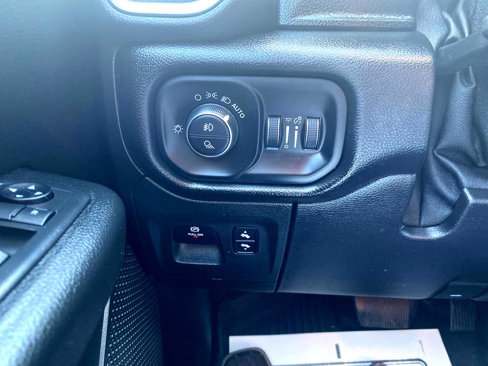 Used 2019 RAM 1500 Big Horn image 22