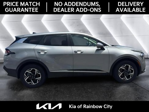 Used 2023 Kia Sportage LX image 2