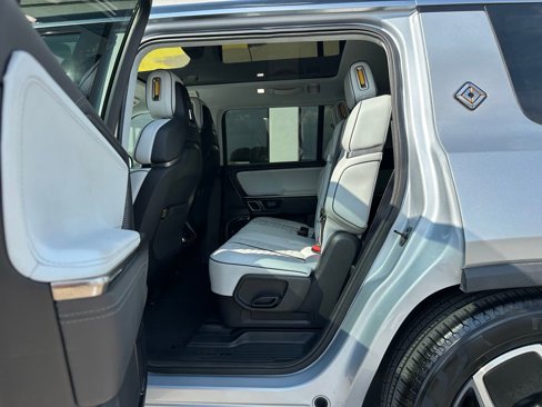 Used 2023 Rivian R1S Adventure image 26