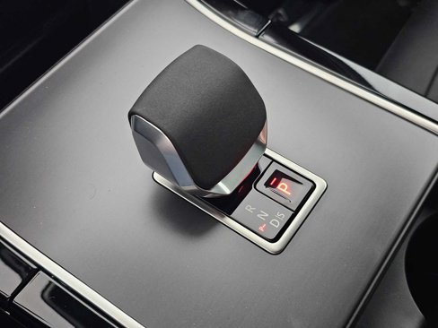 New 2026 Land Rover Range Rover Evoque S image 30