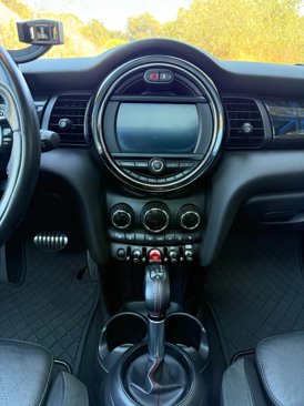 Used 2019 MINI Cooper S w/ Premium Package image 56