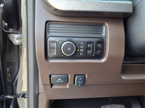 Used 2026 Ford F450 King Ranch w/ Chrome Package image 17