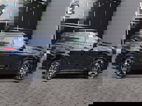 Used 2022 Toyota Highlander XLE image 6