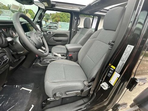 New 2025 Jeep Wrangler Unlimited Sport image 8