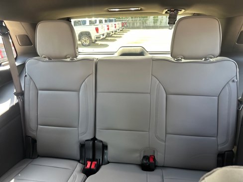 New 2025 GMC Yukon Elevation image 11