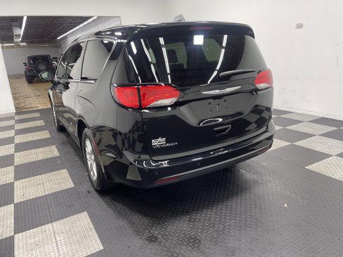 New 2025 Chrysler Voyager LX image 2