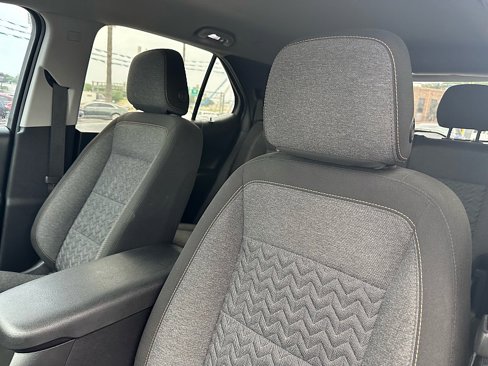 Used 2023 Chevrolet Equinox LT image 10