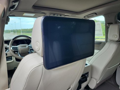 New 2026 GMC Yukon XL Denali image 10