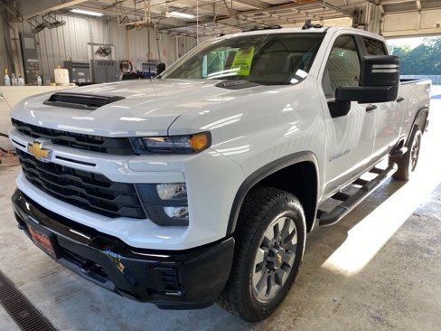 New 2026 Chevrolet Silverado 2500 Custom image 5