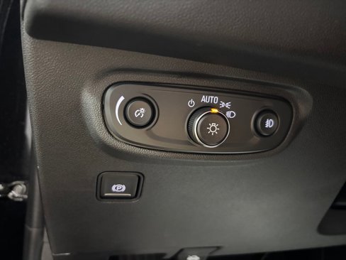 Certified 2024 GMC Terrain AT4 w/ Infotainment Package II image 28
